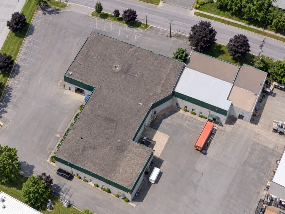 Aerial view of the distribution centre, 436 rue St-Paul